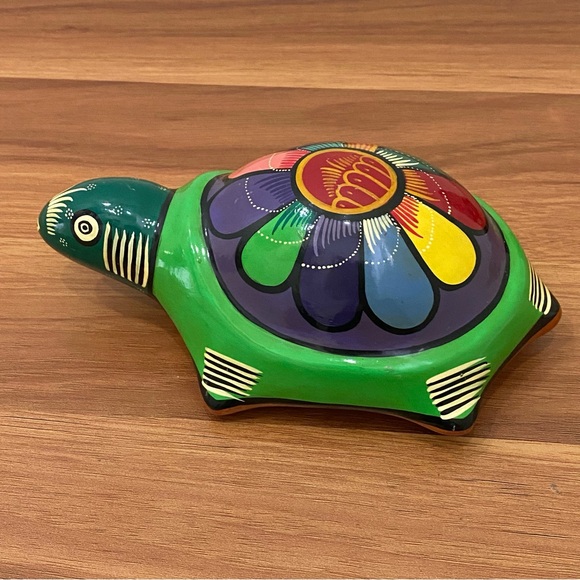 Unsigned Handpainted Mexican Pottery Redware Colorful Turtle Figurine - Picture 5 of 14